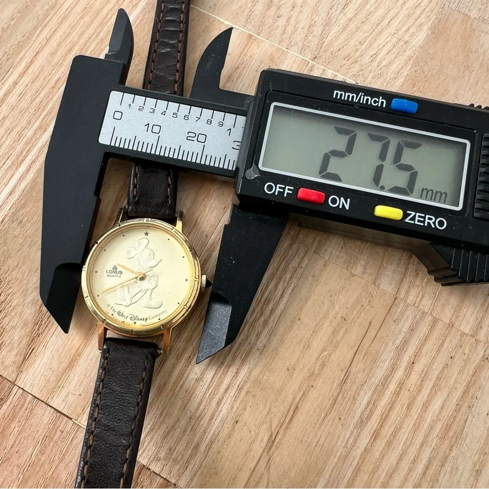 Lorus Disney Mickey Mouse gold tone dress watch NEW BATTERY